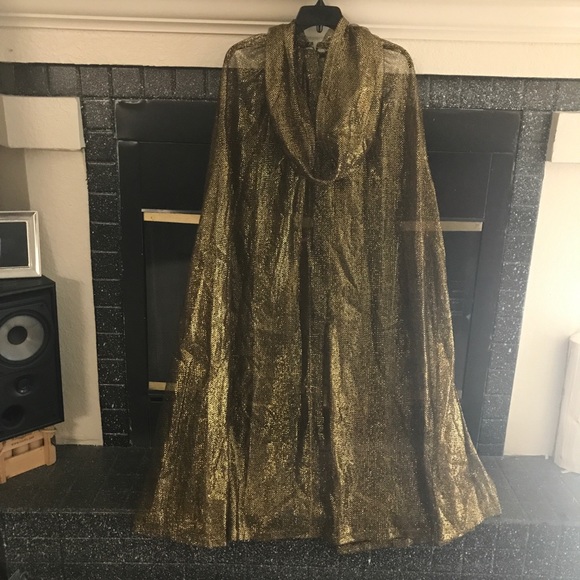 Sheer Gold Dust Woman Renaissance Cape - Picture 6 of 15